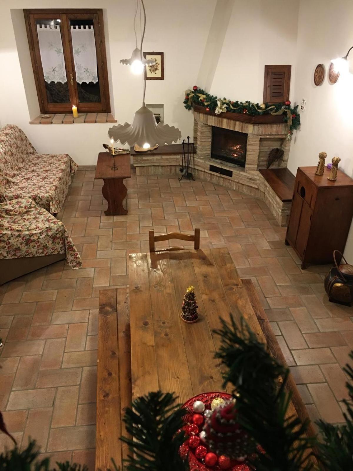 Agriturismo Casa Del Nonno Valfabbrica Ngoại thất bức ảnh