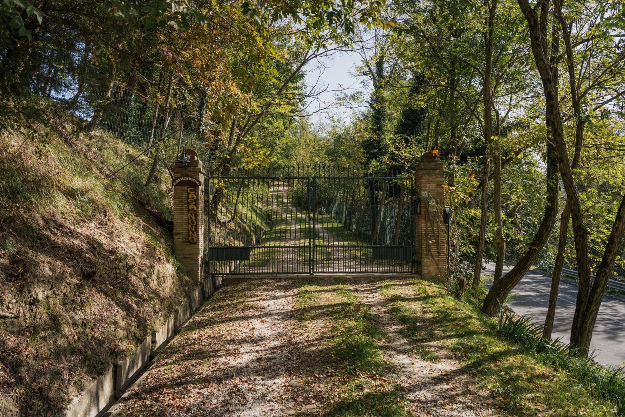 Agriturismo Casa Del Nonno Valfabbrica Ngoại thất bức ảnh